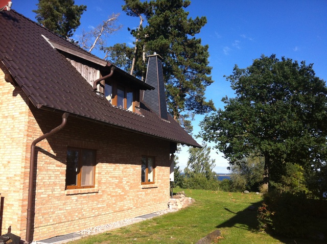 Seitenansicht mit Blick auf die Müritz