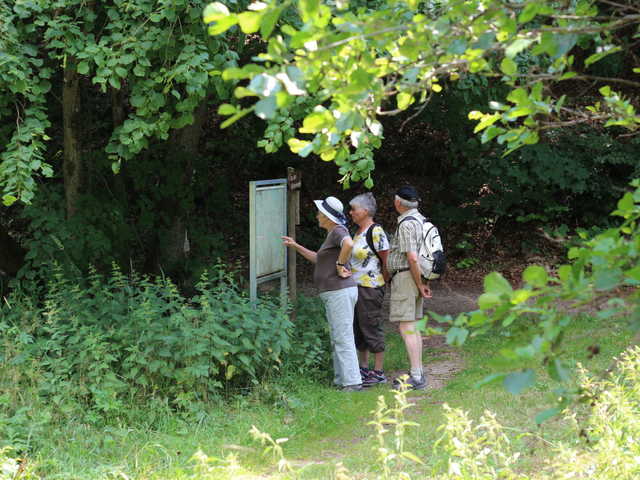 Wanderweg vorm Haus